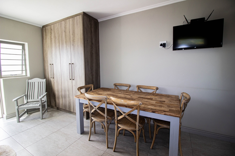 6 Bedroom Property for Sale in Kleinbaai Western Cape